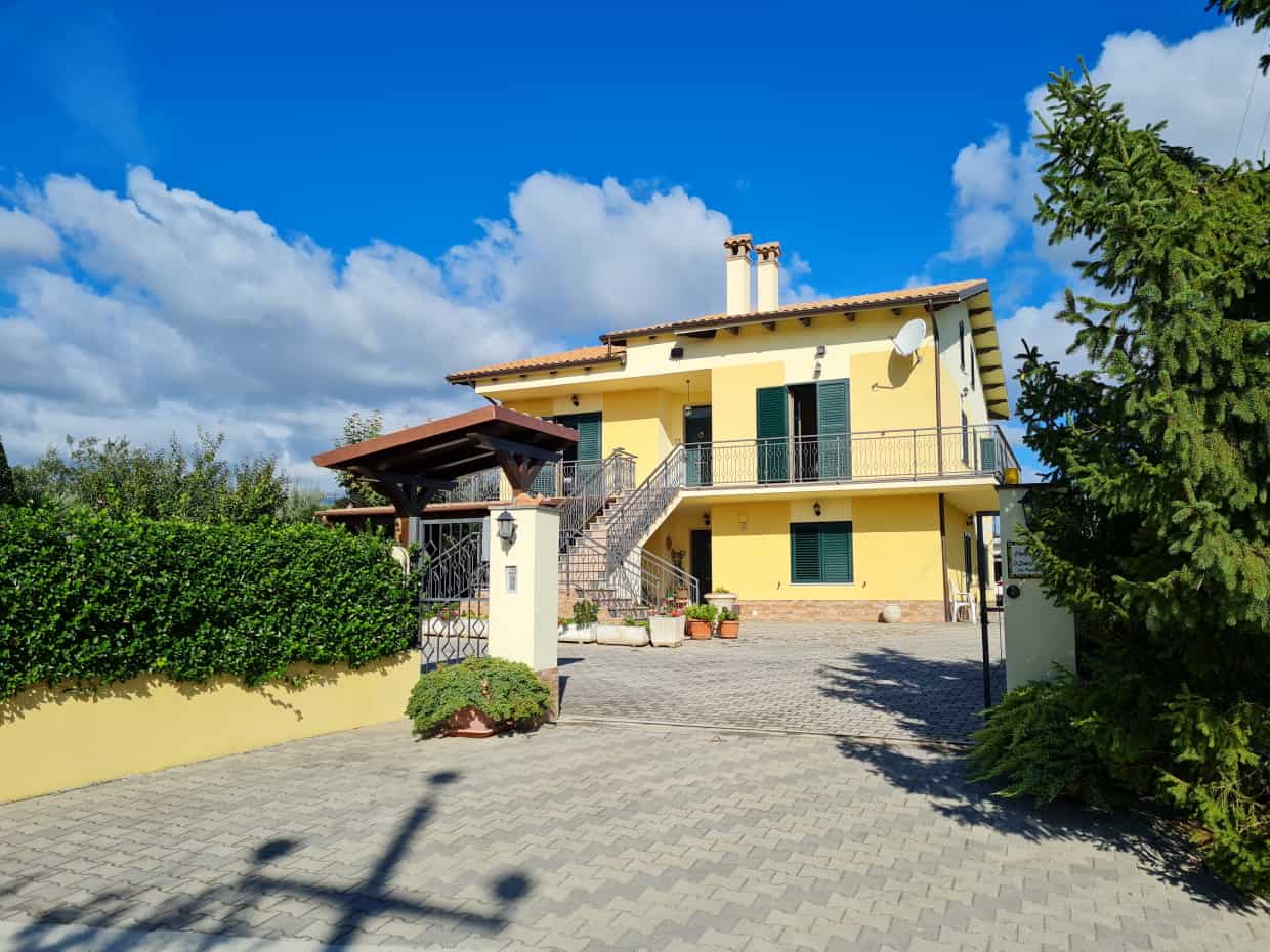 Ref 179 Stunning villa with olive grove