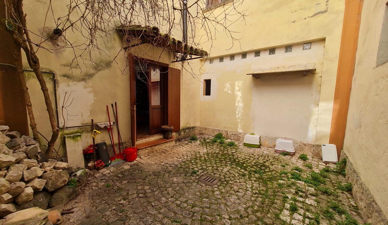 A home in Italy8061