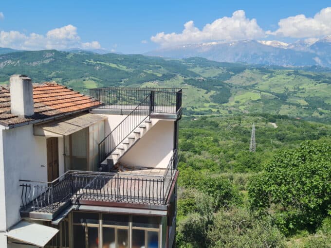 Ref 328 Large property with incredible views