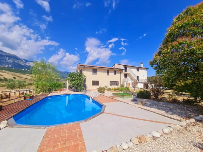 Ref 434 Two houses on an amazing plot with a swimming pool